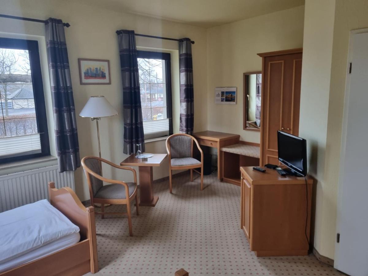 Altes Teichhaus - Pension Ottendorf-Okrilla Luaran gambar