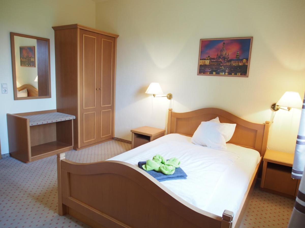 Altes Teichhaus - Pension Ottendorf-Okrilla Luaran gambar